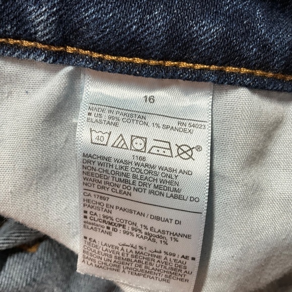 OLD NAVY Curvy OG Straight Jeans with Secret Slim Pockets Distressed Raw Hem 16 - Picture 7 of 8